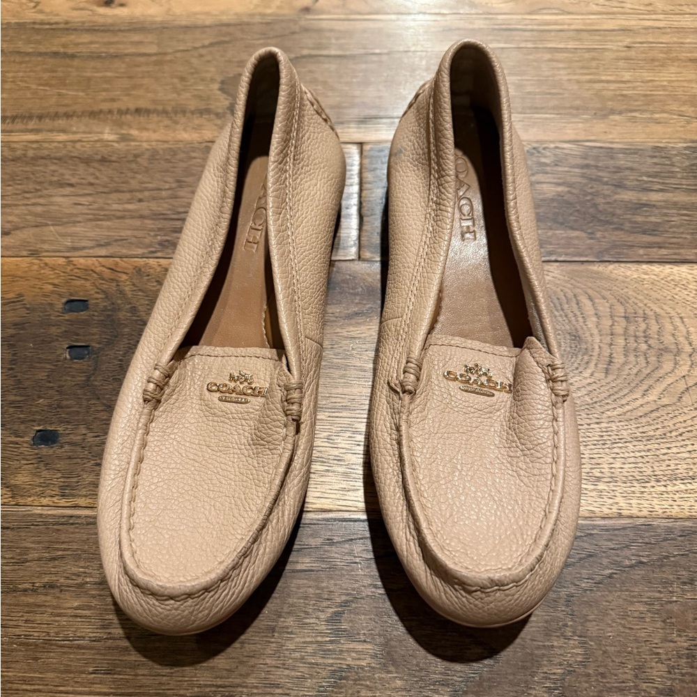 Coach Beige Pebbled Leather Loafers with Gold Logo
